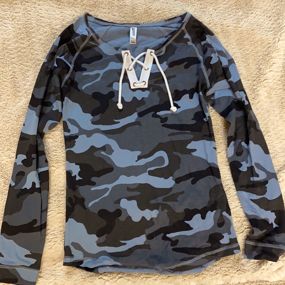 Women’s Long Sleeve Camo Shirt
